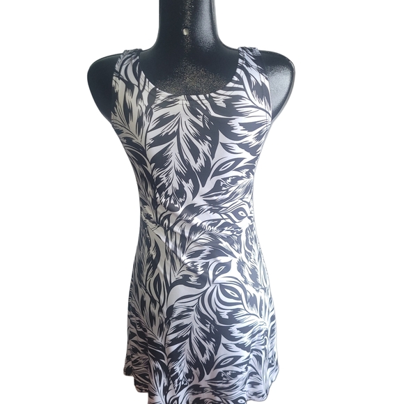 Tango Mango Black & White Leaf Patterned Dress Sz.XS - Picture 6 of 7